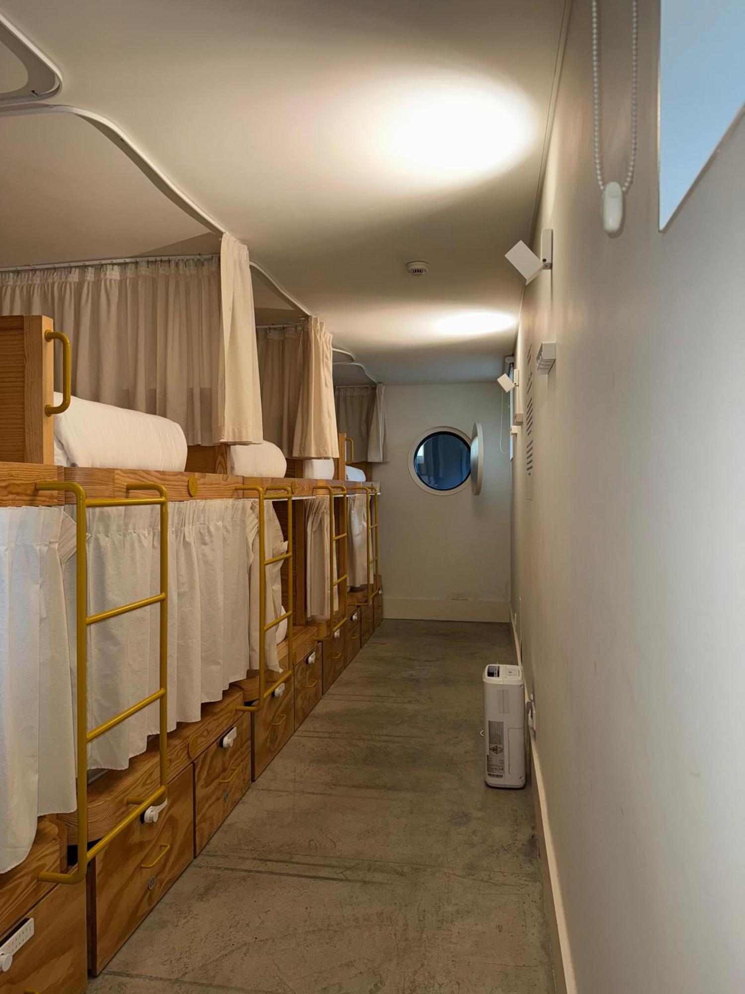 Surf & Sea Suites Parede Kültér fotó
