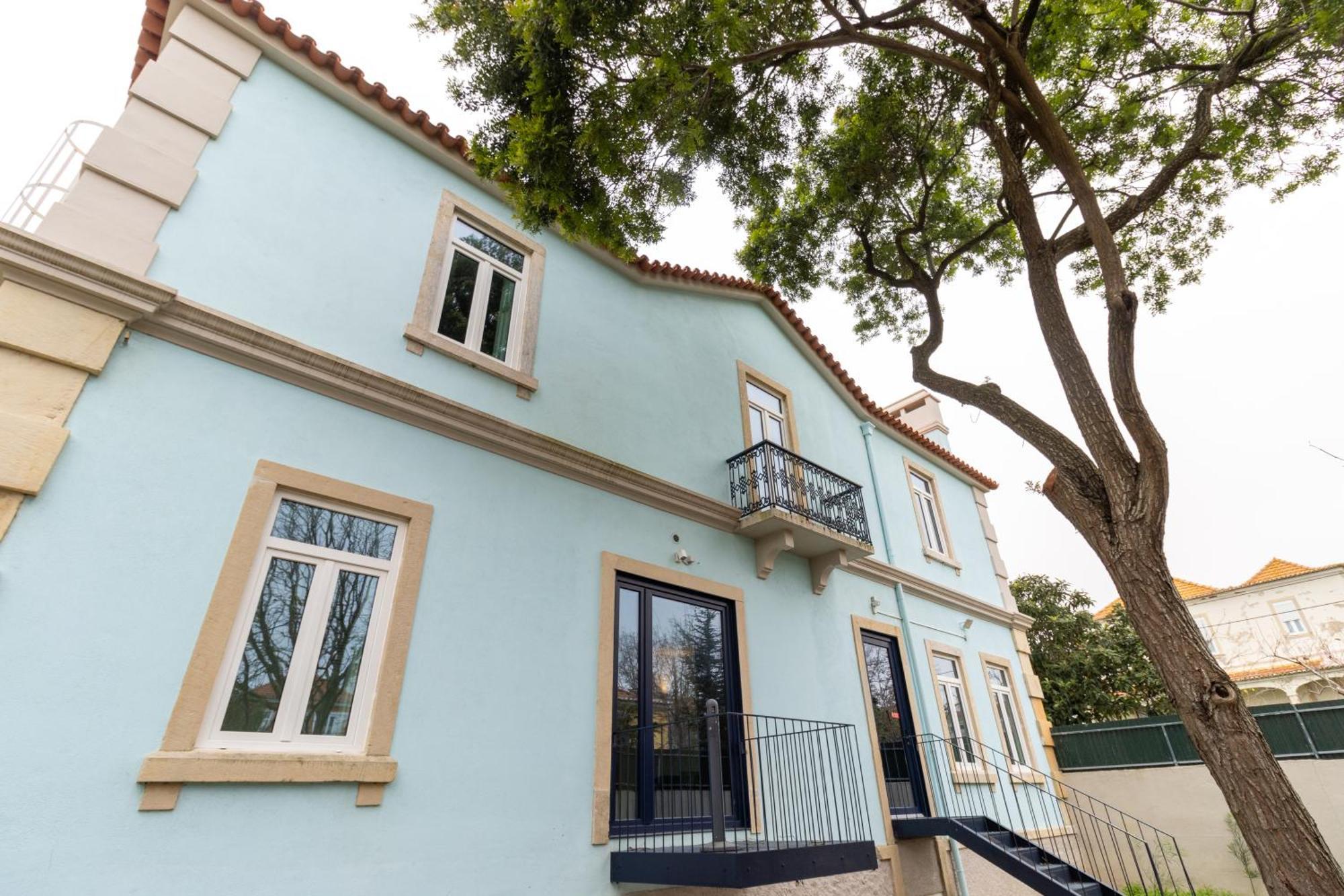 Surf & Sea Suites Parede Kültér fotó
