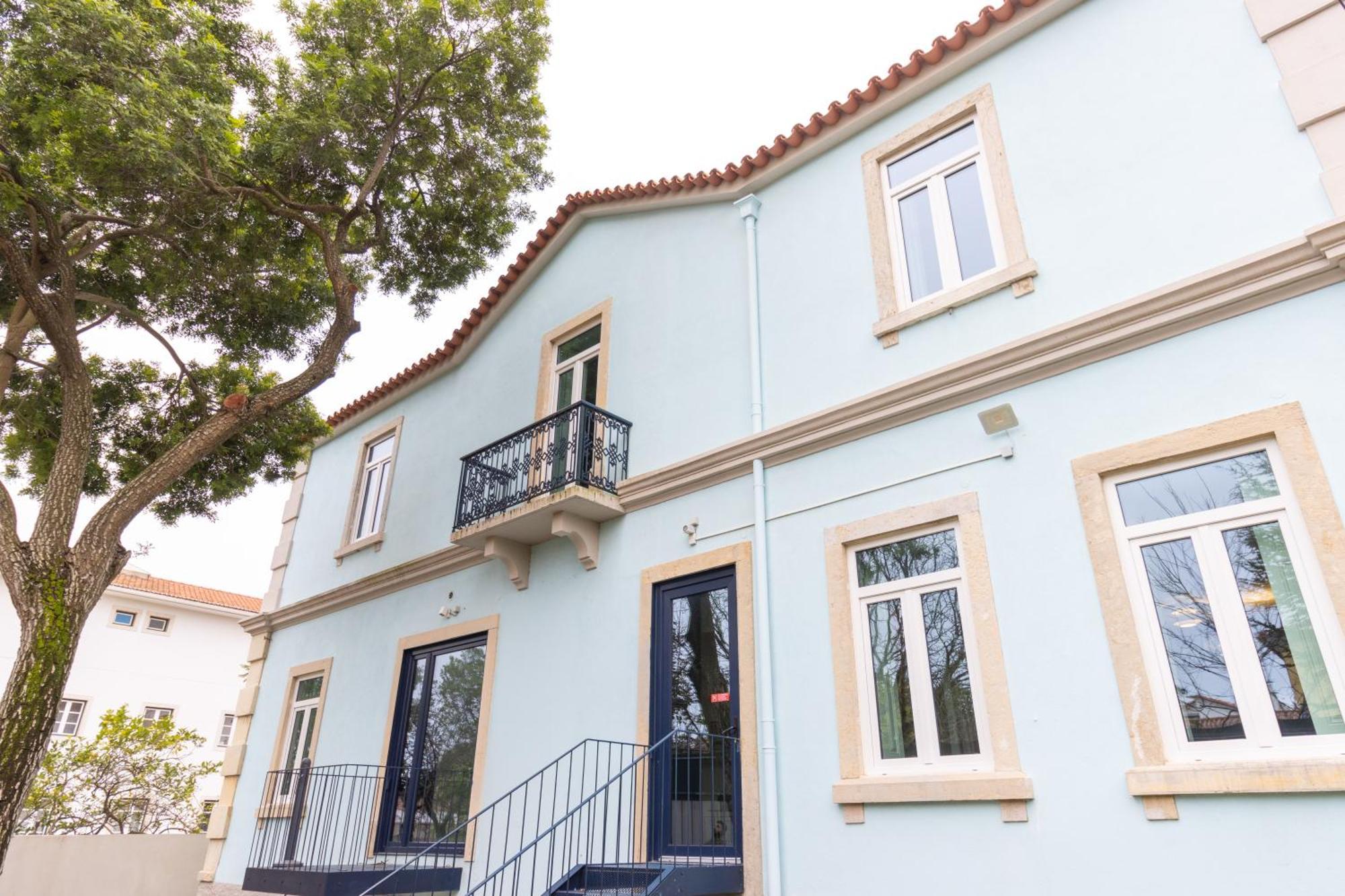 Surf & Sea Suites Parede Kültér fotó