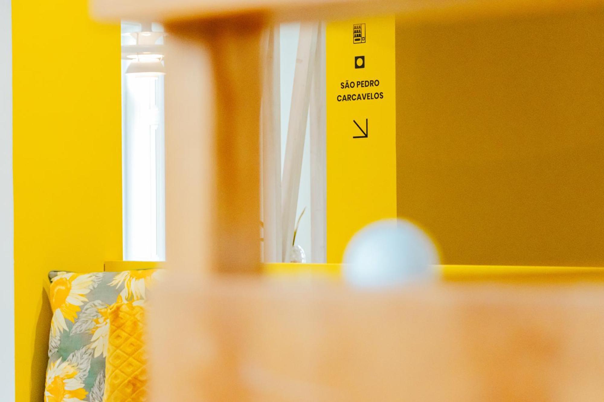 Surf & Sea Suites Parede Kültér fotó